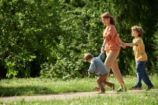Thousands of children missing out on support payments, figures show