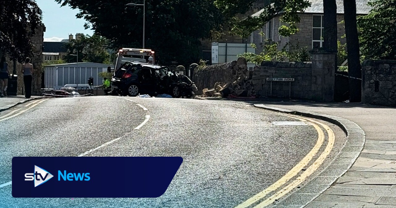 Three men in hospital after car crashes into wall in St Andrews | STV News