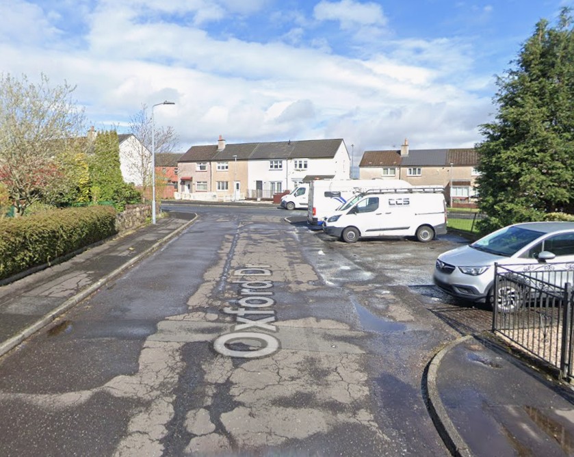 Street cordoned off after man seriously assaulted in Linwood