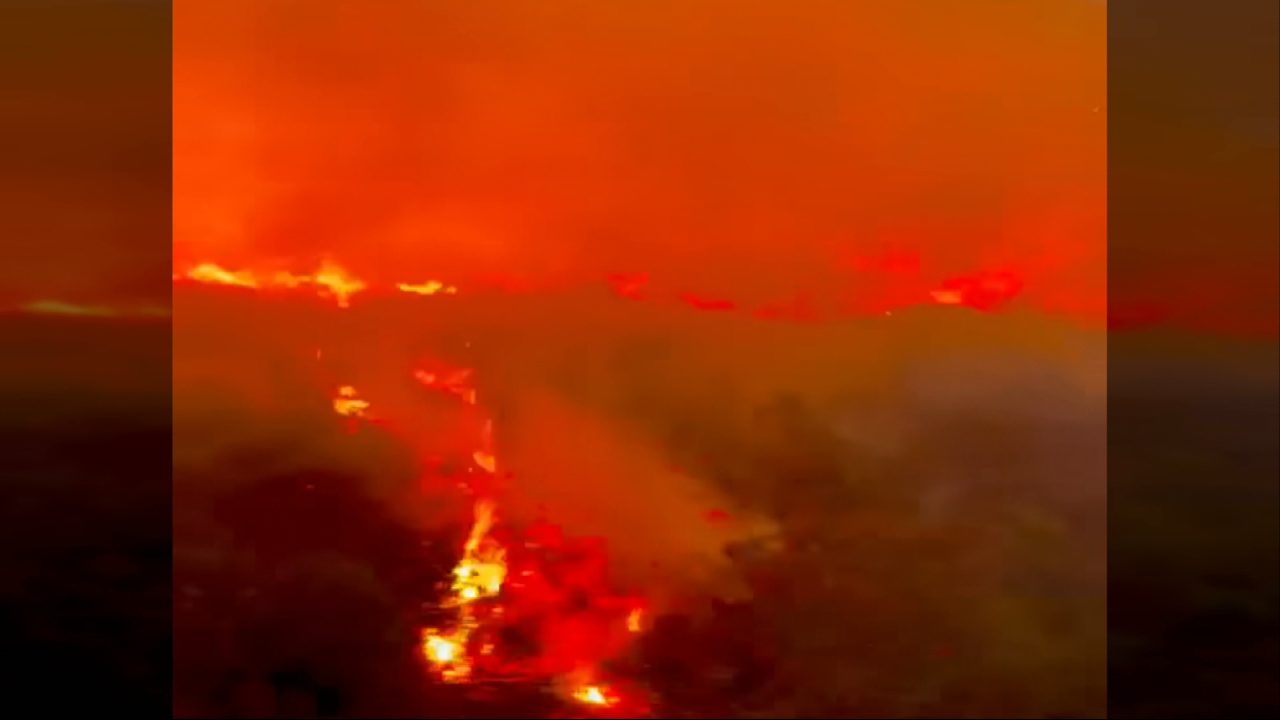 Police Scotland declares major incident amid Cairngorms wildfire