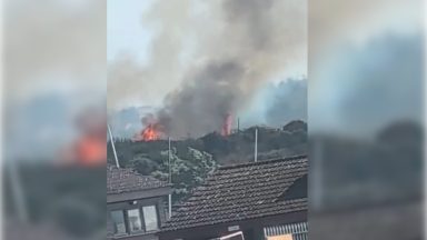 Fire crews battle gorse blaze in the open at Lochore Meadows country park