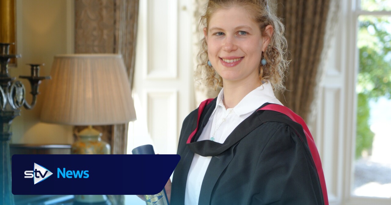 Lady Louise graduates from St Andrews University