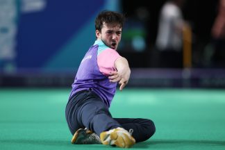 Mop man: Dancing cleaner goes viral at Commonwealth Games in Glasgow