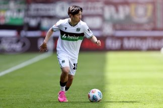 Rangers announce signing of Japanese winger Daisuke Yokota