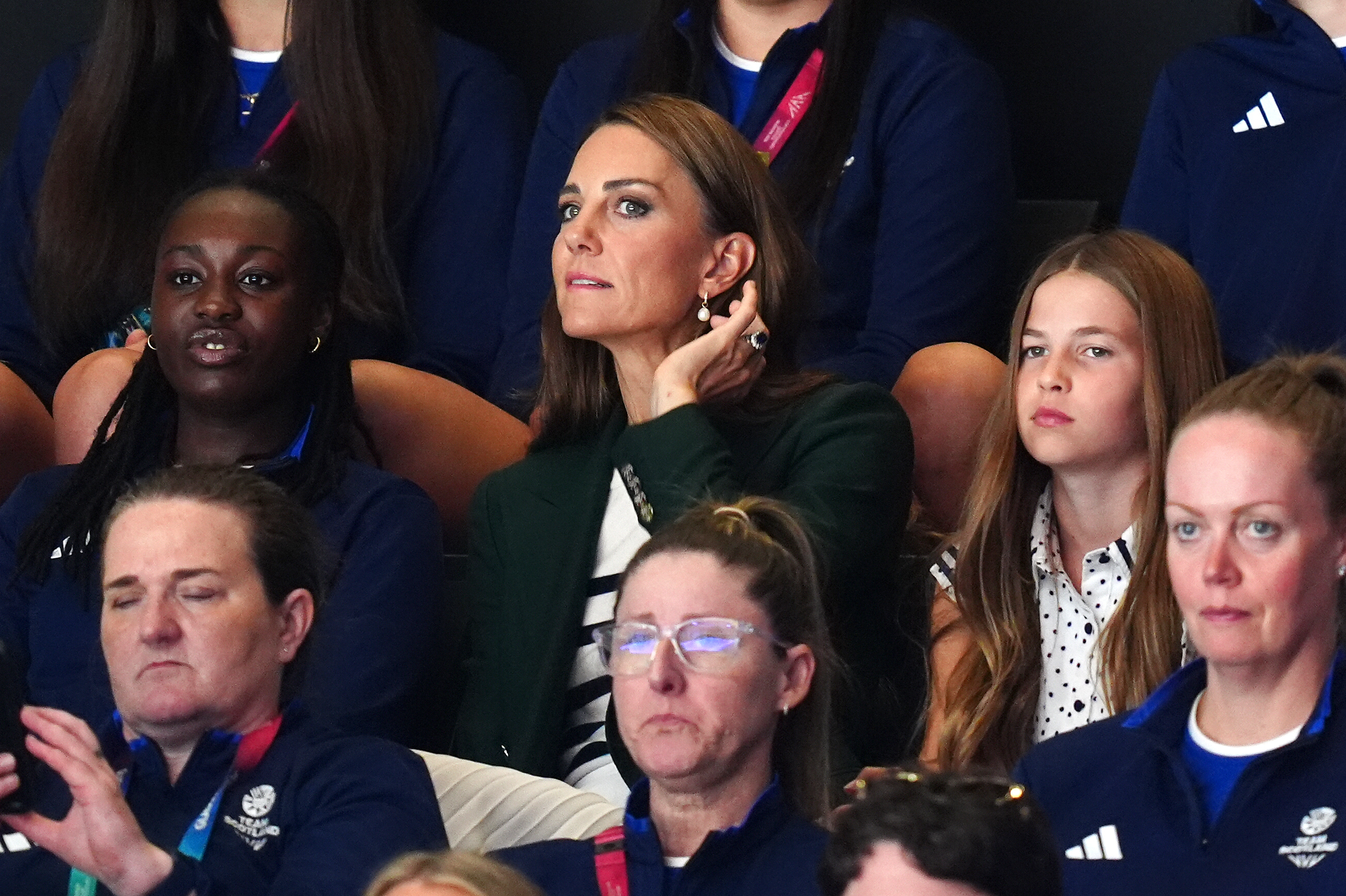 Kate watched the netball semi-final alongside daughter Charlotte.