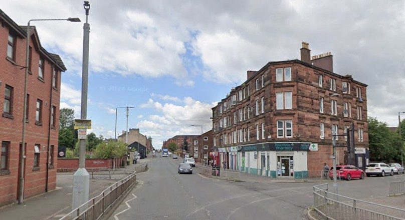 Attempted murder investigation after man stabbed on Glasgow street 