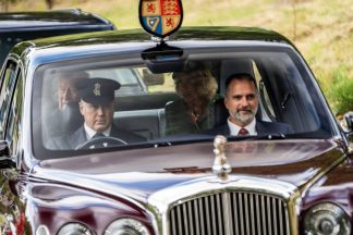 Royals attend church service near Balmoral estate
