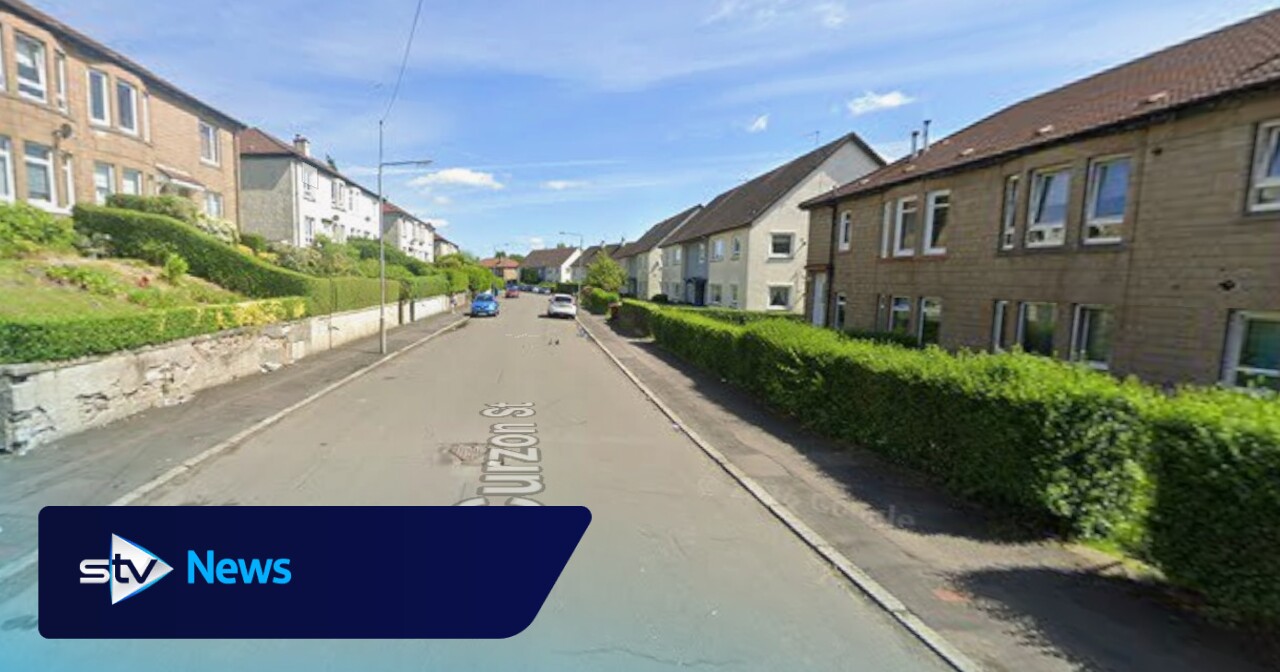 'Men with weapons' target home in latest 'gang war' attack