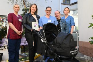 Family who lost baby daughter donate ‘privacy pram’ to support other parents at University Hospital Wishaw