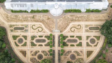 Climate extremes impacting historic parks and gardens