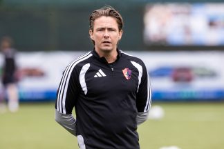 Hibs should follow Motherwell blueprint to appoint new boss – Scott Allan