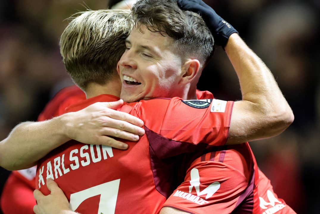 Aberdeen secure first win since opening day in emphatic fashion at Motherwell