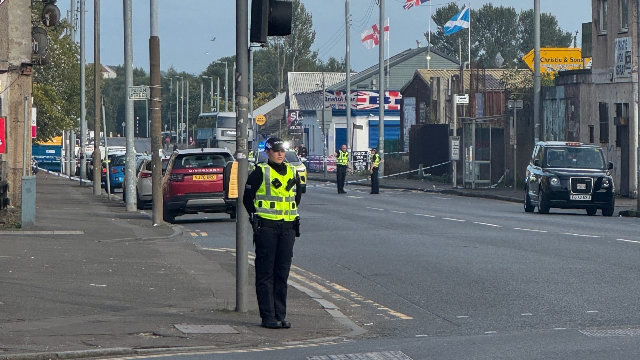 Man taken to hospital after disturbance involving ‘number of people’ outside Glasgow pub