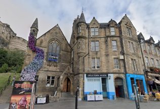 Pub operator seeks permission to allow unaccompanied youths into Edinburgh venues