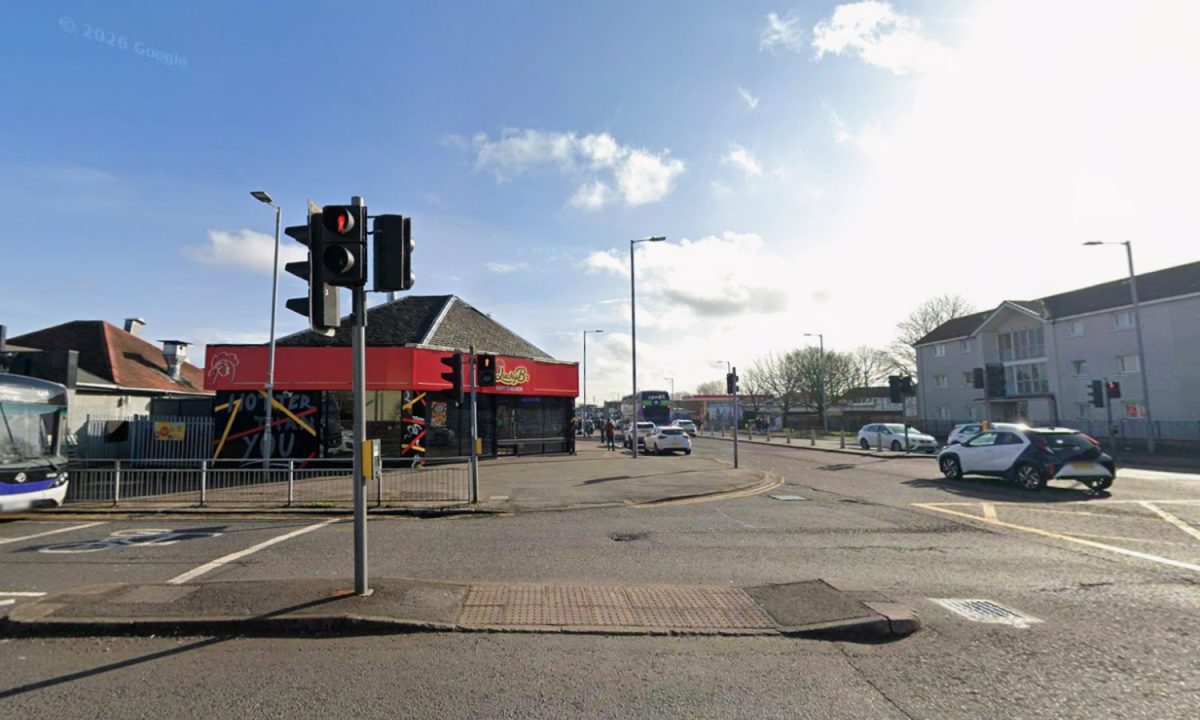 Traffic lights damaged on Paisley Road West amid disturbance involving group after crash