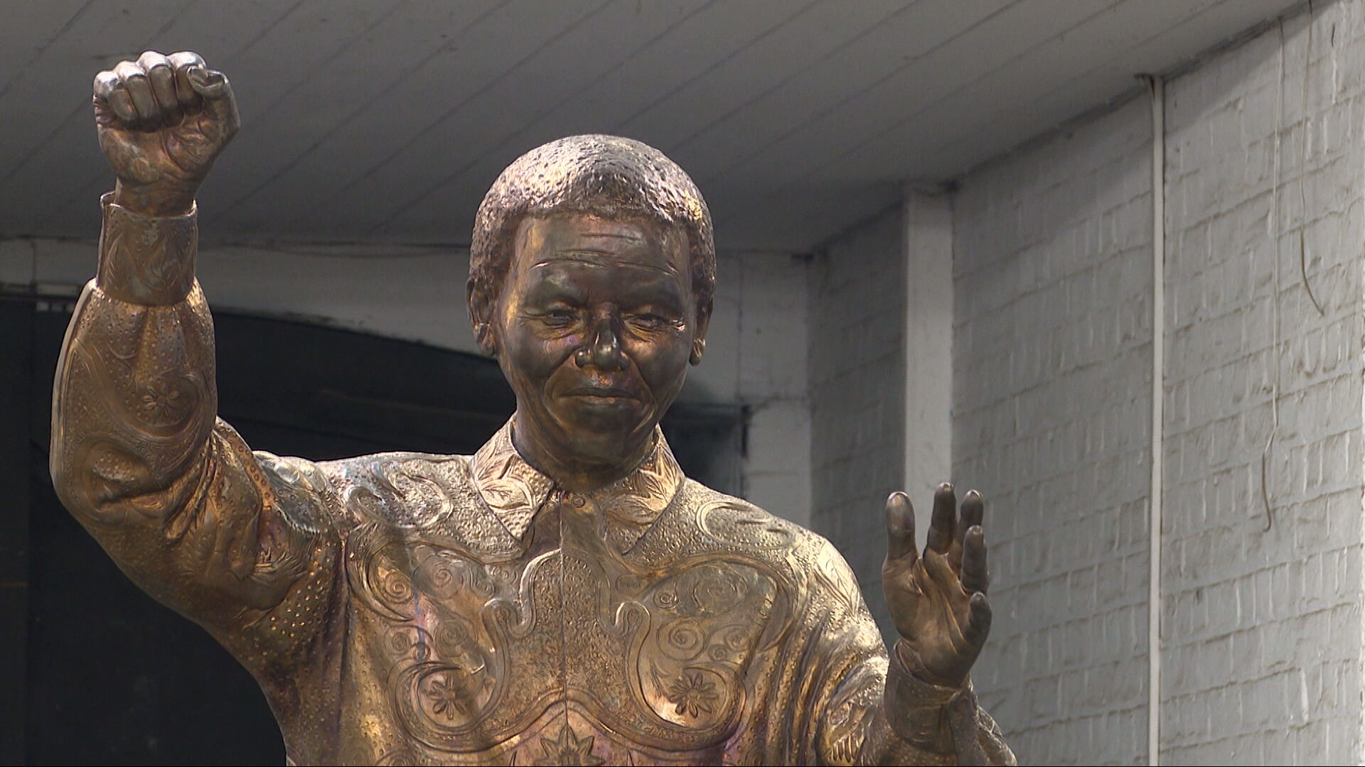 The statue of Nelson Mandela