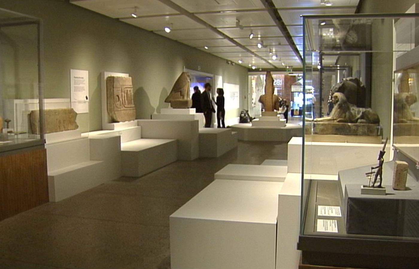 Work remains ongoing to remove archaeological human remains from Kelvingrove Art Galleries History Discovery Centre