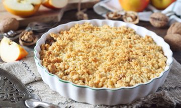 Teen waitress awarded £11,500 after being sworn at over dropped apple crumble