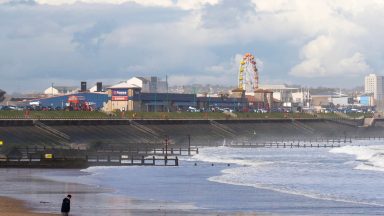 New food trucks at Aberdeen Beach effectively banned after councillors back licence freeze