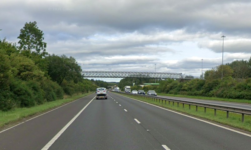 Drivers warned of drifting smoke as vehicle fire closes stretch of M8