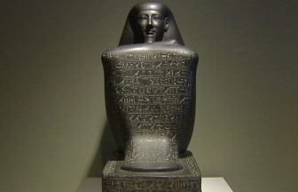 Why have Egyptian mummies at Glasgow’s Kelvingrove Museum been removed from display?