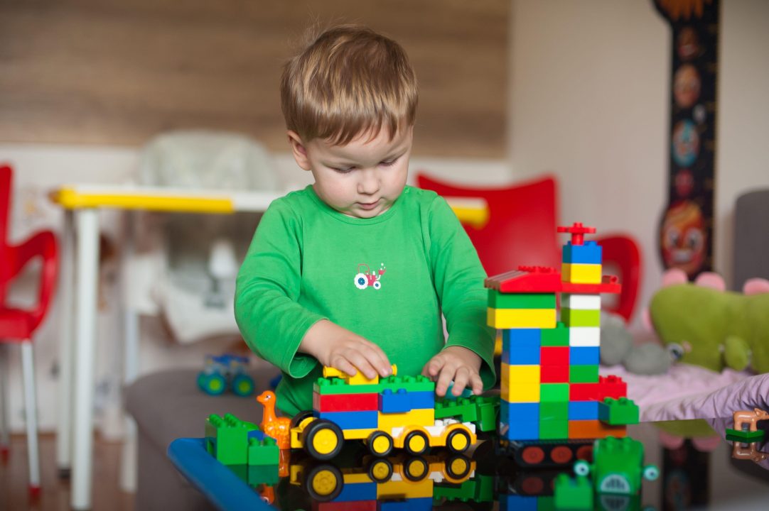 Parents driving up sales of screen-free toys this Christmas, retailers report