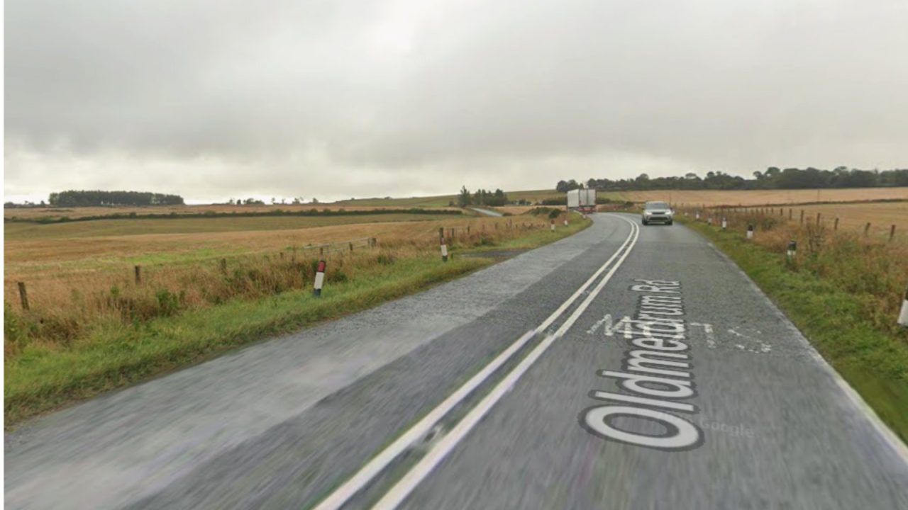 Two dogs die and seven people taken to hospital in two crashes on A947 near Oldmeldrum