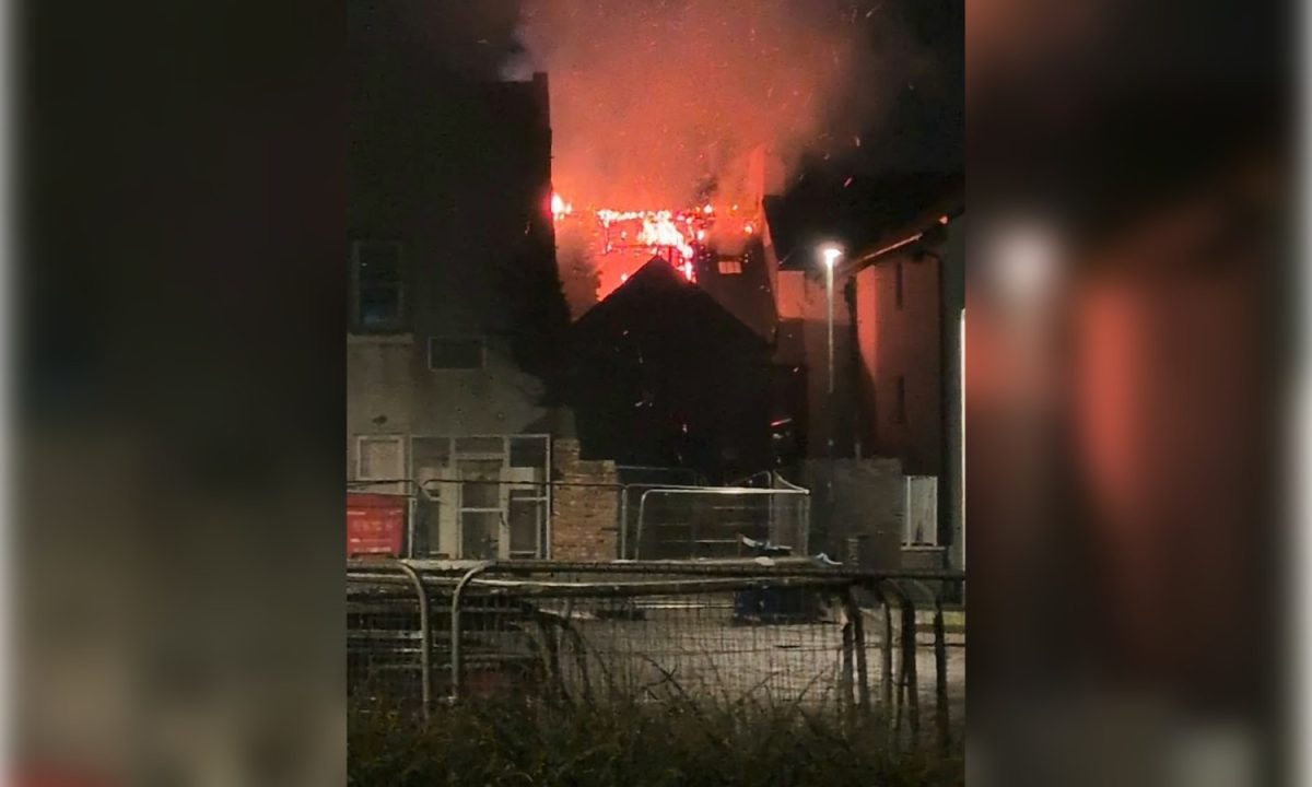 Firefighters battle early morning blaze in Irvine as nearby residents evacuated